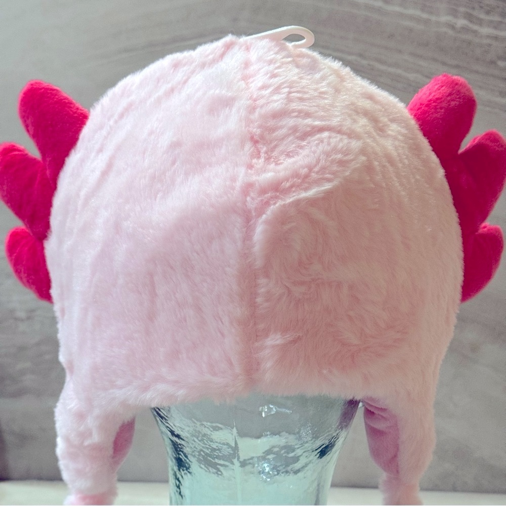 PINK CHARACTER BEANIE.  NWOT.   CUTE BEANIES ARE ALWAYS IN STYLE. - Picture 4 of 9